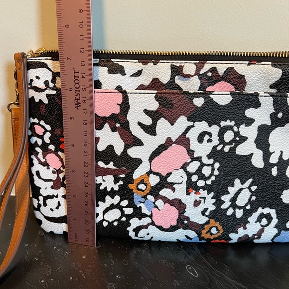 Fossil Blue Floral Crossbody Purse - Picture 2 of 7